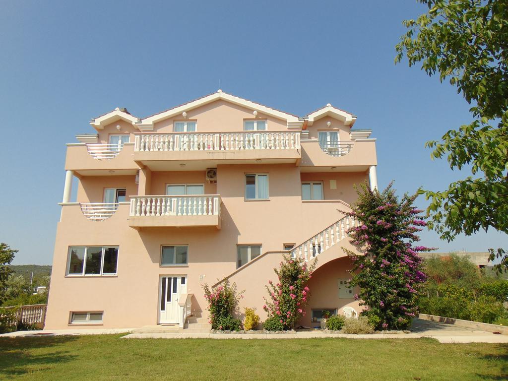 Bed and Breakfast Pansion Kardum à Bibinje Extérieur photo